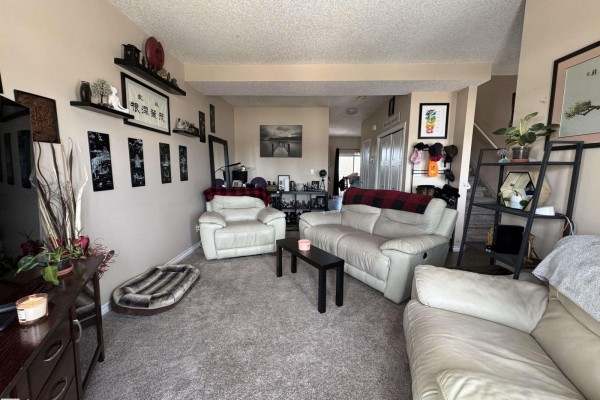 Primary Bedroom - 5926 47 St, Vegreville, AB T9C1X3 Photo 4