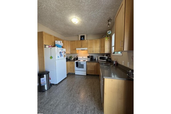 Bedroom 2 - 5926 47 St, Vegreville, AB T9C1X3 Photo 5