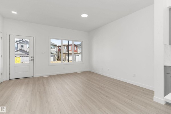 593 177 Av Ne, Edmonton, AB, photo 3