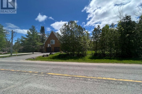 593 Lakeshore Road E, Oro Medonte, ON, photo 2