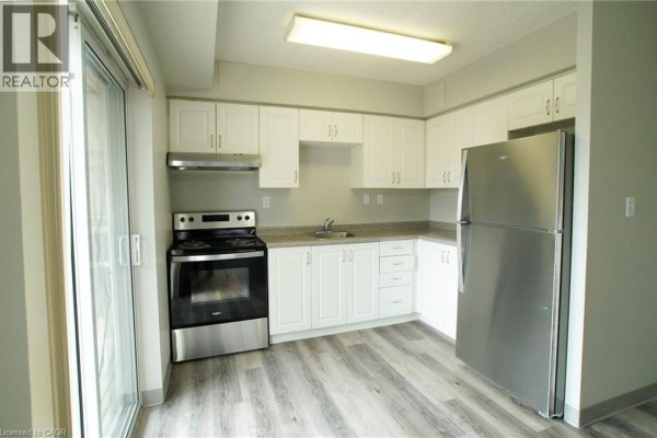 Kitchen - 593 Strasburg Road Unit# 603, Kitchener, ON N2E4J1 Photo 3