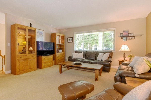 5930 135 Street, Surrey, BC V3X1K9 Photo 5
