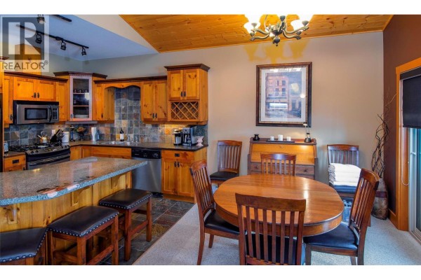 Kitchen - 5940 Snowpines Way Unit# 12, Big White, BC V1P1P3 Photo 5