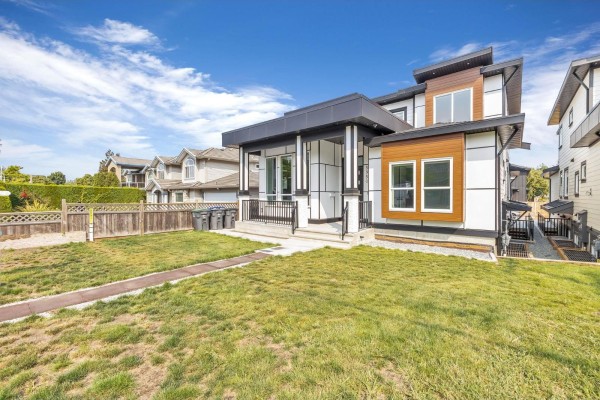 5950 168 Street, Surrey, BC V3S3X6 Photo 3