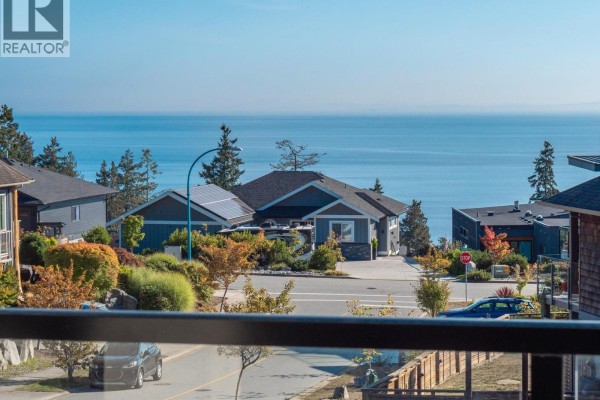 5950 Compass Lane, Sechelt, BC V7Z0V1 Photo 5
