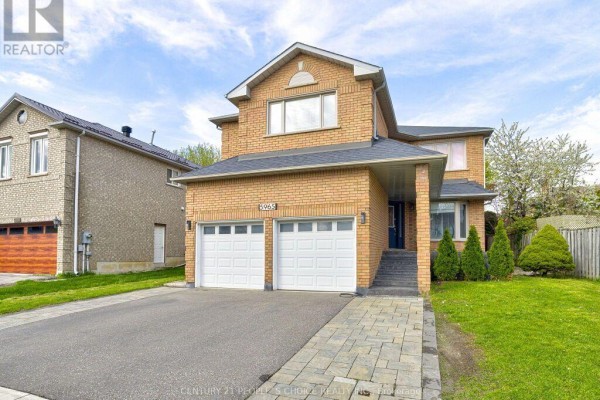 Living room - 5965 River Grove Avenue, Mississauga, ON L5M4Z8 Photo 2