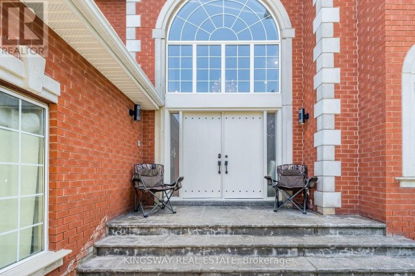 Family room - 5969 Rayshaw Crescent, Mississauga, ON L5M2P1 Photo 4