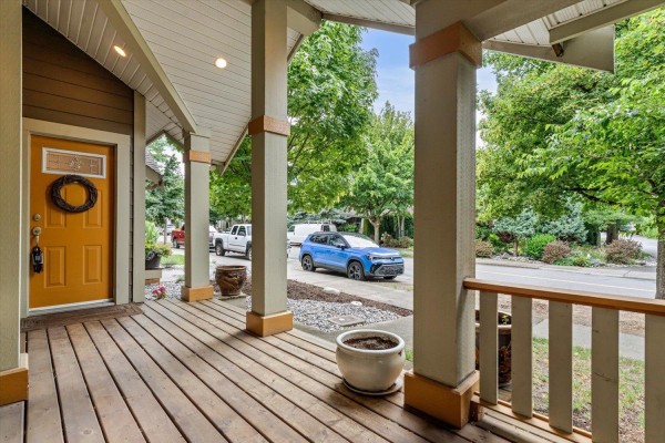Foyer - 5976 Matsqui Street, Garrison Crossing, Chilliwack, BC V2R0G6 Photo 4