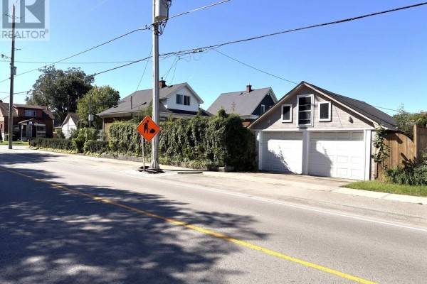 5977 Saint Marys Street, Niagara Falls