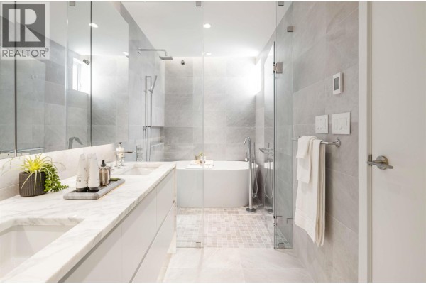 598 Arthur Erickson Place, West Vancouver, BC V7T1J1 Photo 5