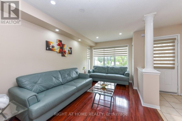 Eating area - 5986 Long Valley Road, Mississauga, ON L5M6K4 Photo 2