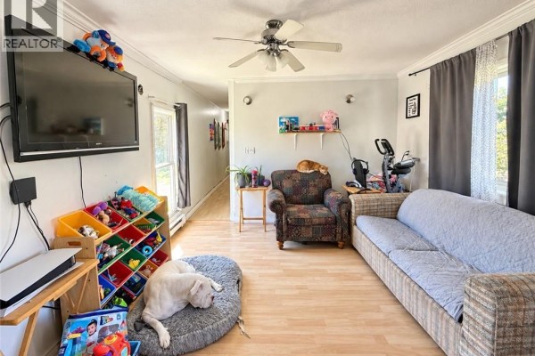 Living room - 5989 Rte 134, Bouctouche, NB E4S3Z4 Photo 4