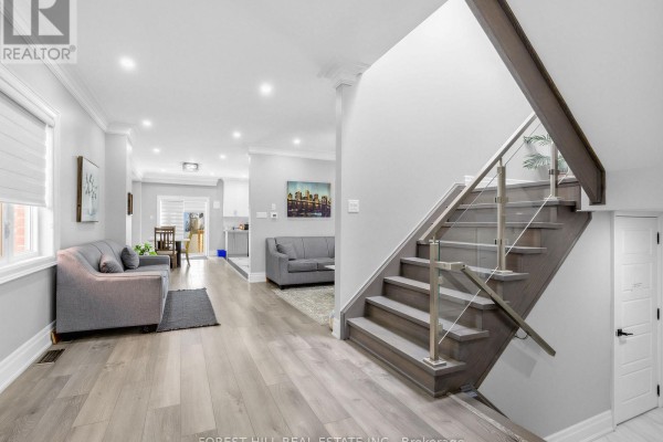 Living room - 59a Cleta Drive, Toronto, ON M1K3G5 Photo 4