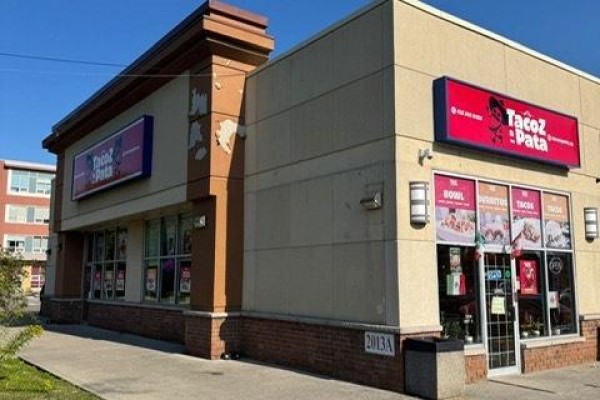5a - 2013 Lawrence Avenue W, Toronto, ON M9N0A3 Photo 5