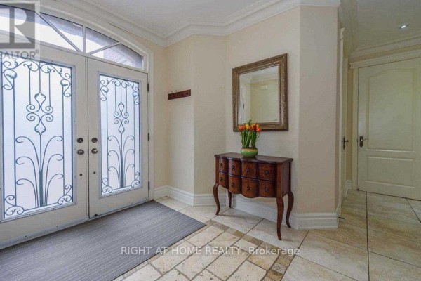 Dining room - 5a Pearson Avenue, Richmond Hill, ON L4C7L6 Photo 4
