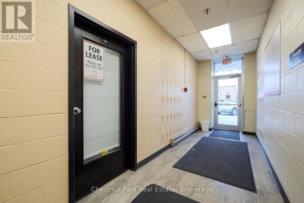 5b - 945 3rd Avenue E, Owen Sound, ON N4K2K8 Photo 4