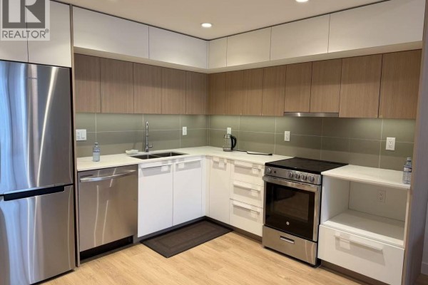 5f 9888 University Crescent, Burnaby, BC V5A0G4 Photo 4
