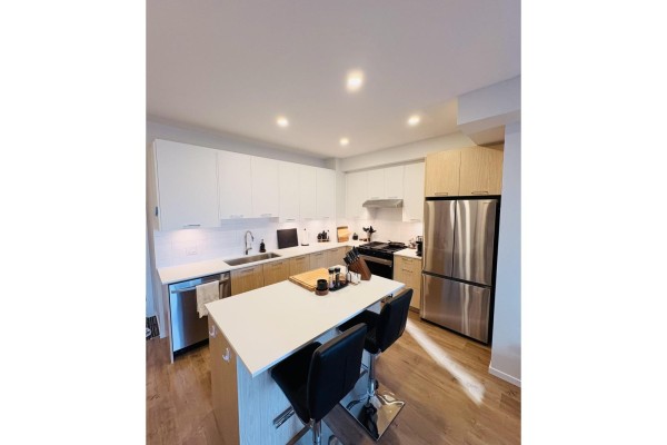5th Floor 3319 148 Street, Surrey, BC, photo 2