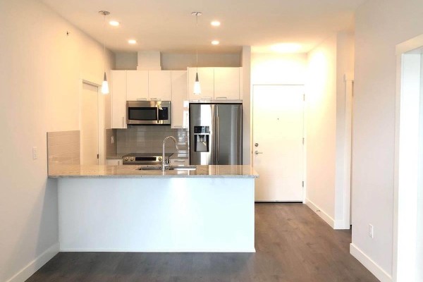 5xx 20686 Eastleigh Cres, Langley