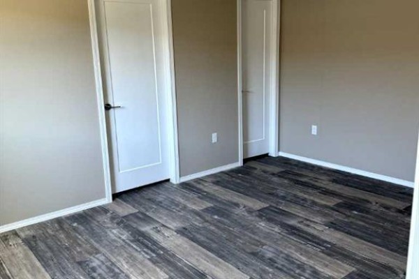Bedroom - 6, 10, 14 Meadows Crescent, Taber, AB T1G0G7 Photo 5