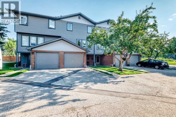 Primary Bedroom - 6, 64 Woodacres Crescent Sw, Calgary, AB T2W4V6 Photo 4