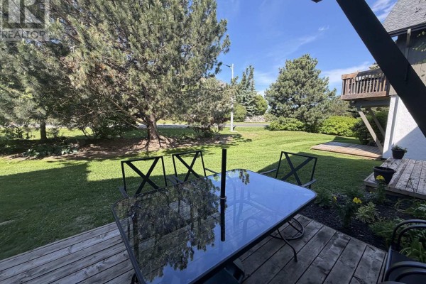 6 - 104 Kellie's Way, Blue Mountains, ON, photo 2
