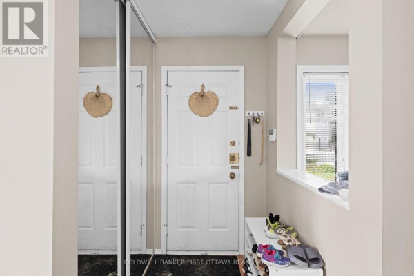 6 - 108 Mcdermot Court, Ottawa, ON K2L3V2 Photo 5