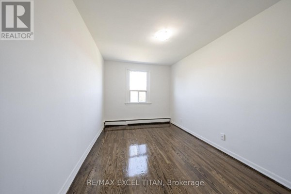 6 - 1201 Cedar Street, Oshawa, ON L1J3P1 Photo 3