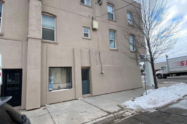 6 - 2 Bascom Street S, Uxbridge