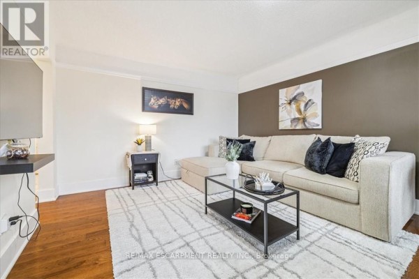6 - 21 Mountwood Avenue, Hamilton, ON, photo 3