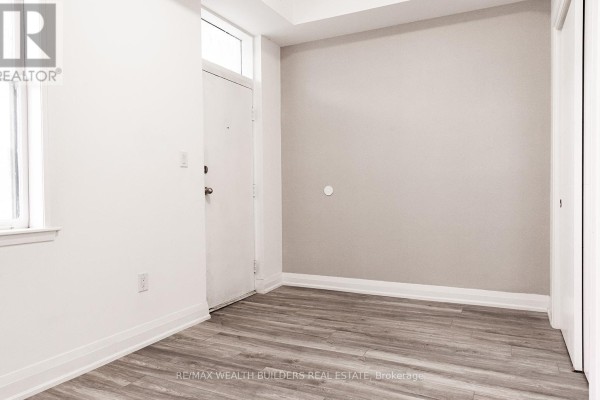 6 - 213 Jarvis Street, Toronto, ON M5B2C1 Photo 4