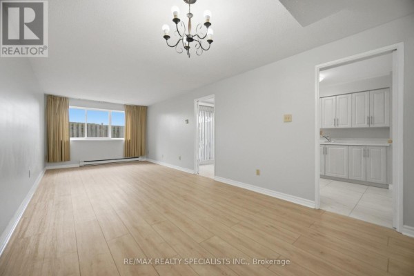Dining room - 6 - 2170 Bromsgrove Road, Mississauga, ON L5J4J2 Photo 4