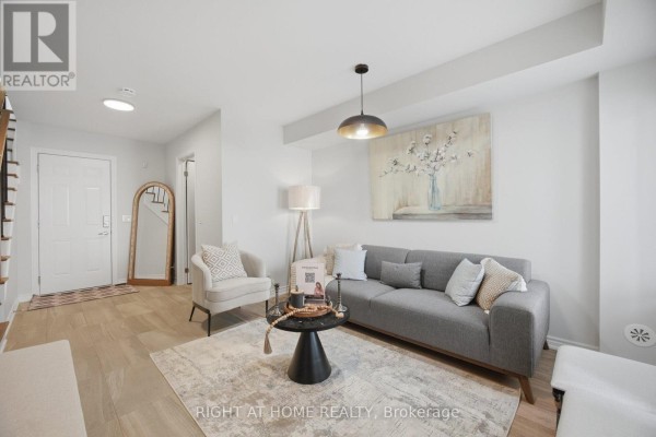 6 - 348 Wheat Boom Drive, Oakville, ON L6H3V6 Photo 4