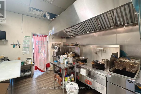 6 - 3701 Portage Road, Niagara Falls, ON L2J2K8 Photo 5