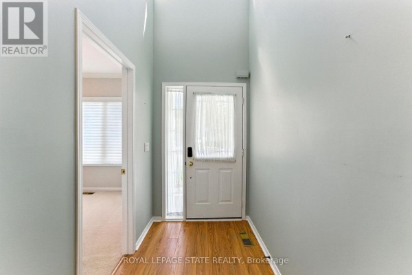 Primary Bedroom - 6 - 40 Wesleyan Court, Hamilton, ON L9G5C7 Photo 4