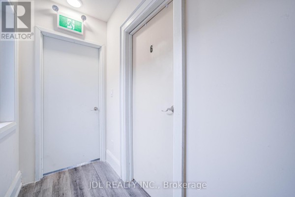 6 - 5 Sorauren Avenue, Toronto, ON, photo 2