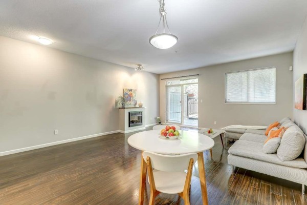 6 10058 153 Street, Surrey, BC V3R4M3 Photo 4