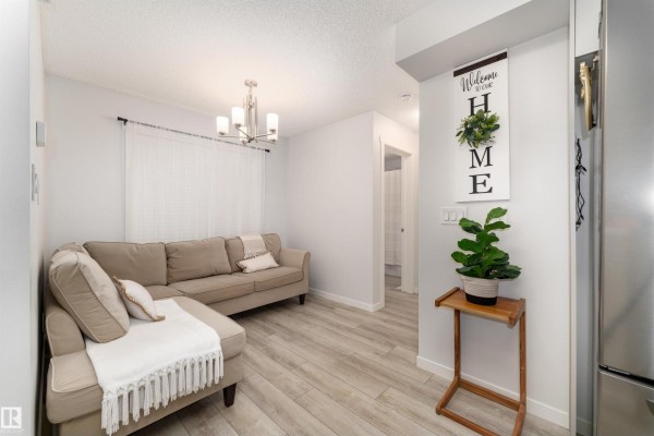 Primary Bedroom - 6 12815 Cumber Nw, Edmonton, AB T6V0M2 Photo 4