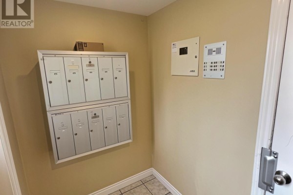 Bath (# pieces 1-6) - 6 154 Cumberland Street, Charlottetown, PE C1A5C4 Photo 3