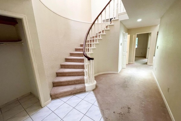 6 1725 Southmere Crescent, Surrey, BC V4A7A7 Photo 4