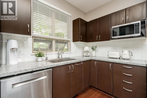 6 3138 Dayanee Springs Boulevard, Coquitlam, BC V3E0B6 Photo 5