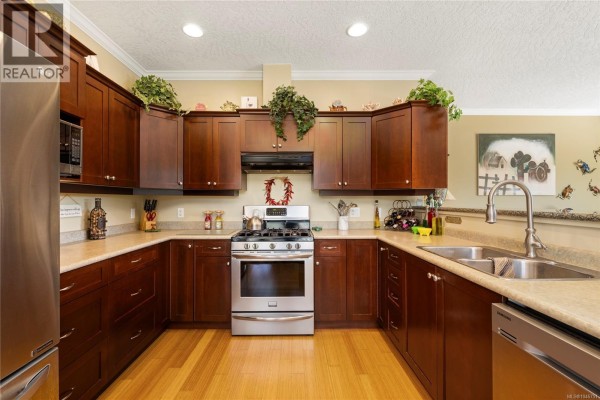 Living room - 6 5300 Gainsberg Rd, Bowser, BC V0R1G0 Photo 3