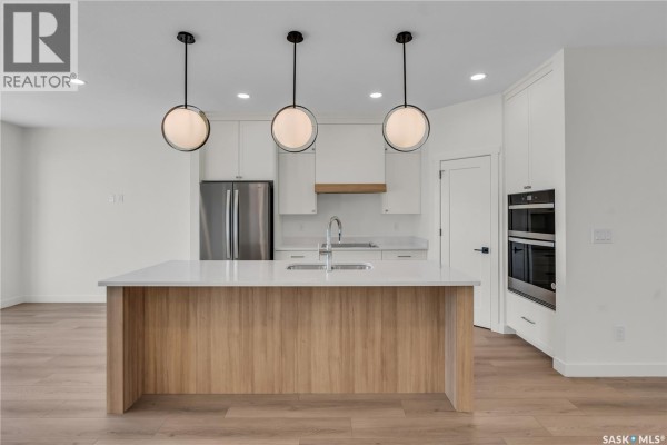 Kitchen - 6 720 Brighton Boulevard, Saskatoon, SK S7V1X1 Photo 3