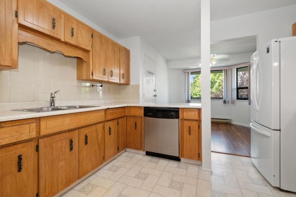 Pantry - 6 7455 Huron Street, Sardis West Vedder, Chilliwack, BC V2R2R9 Photo 5