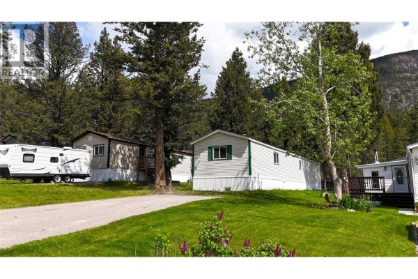 Bedroom - 6-8561 Eacrett Road Lot# Pad 3, Dry Gulch, BC V0A1M0 Photo 2