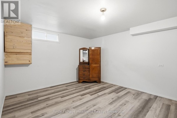 6 Alexander Street, Huron East, ON, photo 2