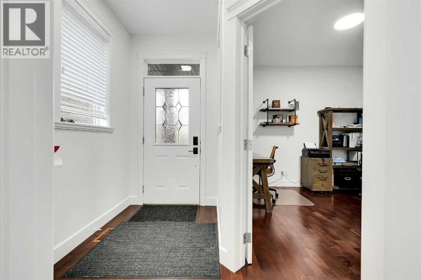 Office - 6 Aspen Stone Mews Sw, Calgary, AB T3H5Z1 Photo 4