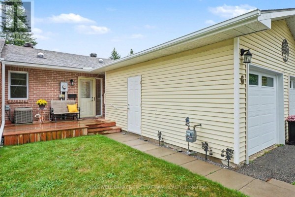 6 Bathurst Road, Perth, ON, photo 3