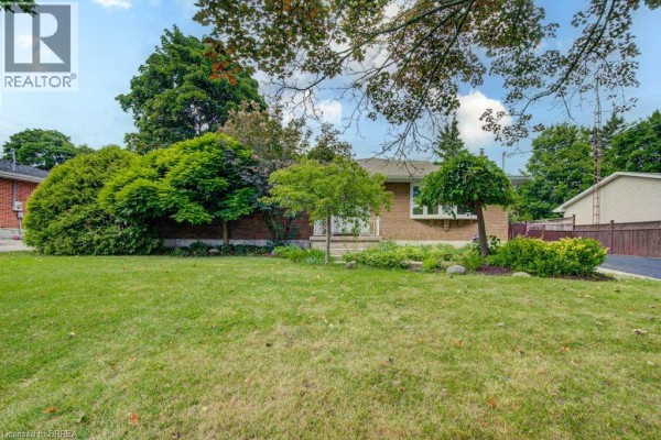 3pc Bathroom - 6 Bayly Drive, Paris, ON N3L2P9 Photo 3
