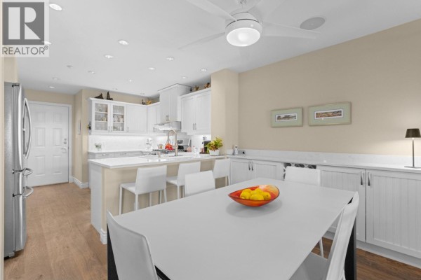 6 Beach Drive, West Vancouver, BC V8B1A2 Photo 4